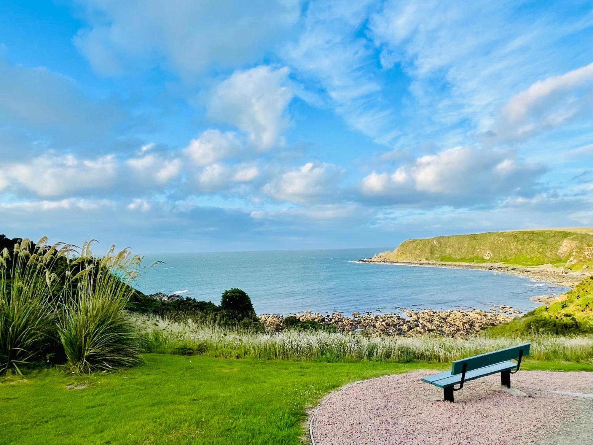 Spacious 2 Bedroom Home In Picturesque Cullen Exterior photo
