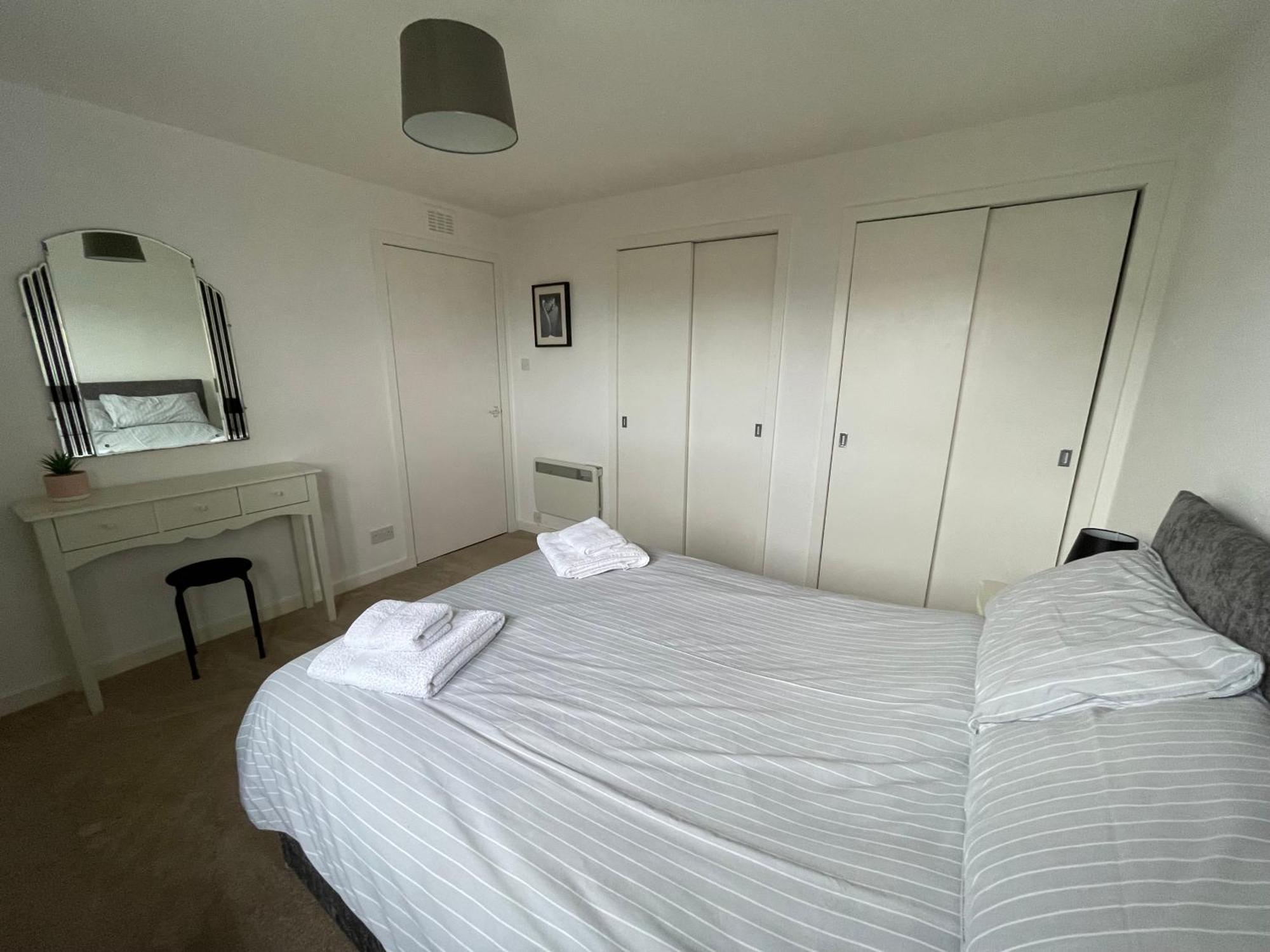 Spacious 2 Bedroom Home In Picturesque Cullen Exterior photo